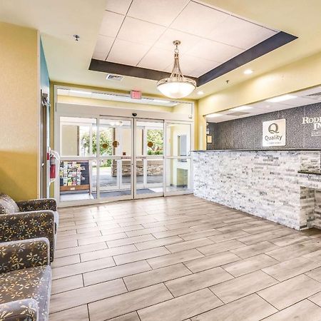 Rodeway Inn Поукипси Экстерьер фото